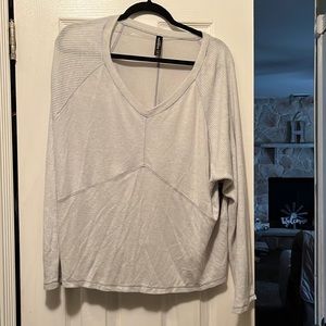 Long sleeve grey sleep shirt